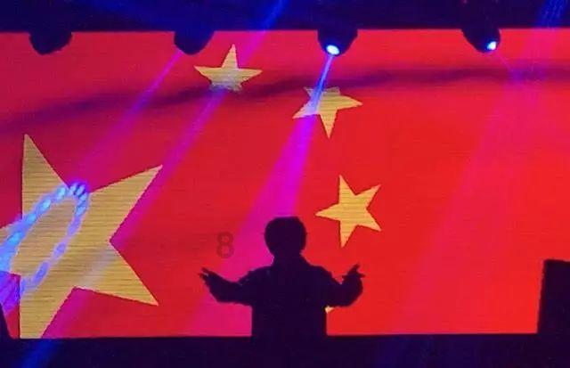 想发一个说说（原来和平分手的可以做朋友） 要配图，不知道配什么类型图片合适，求解？？？比如说伤感游戏画面