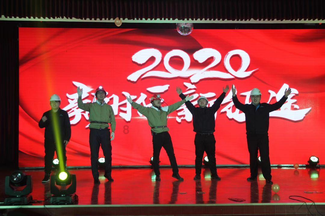 每体：哈维和他团队下赛季原本的薪水总额为1200万欧