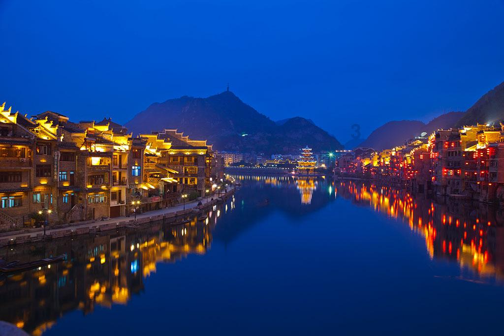 岩浆地牢